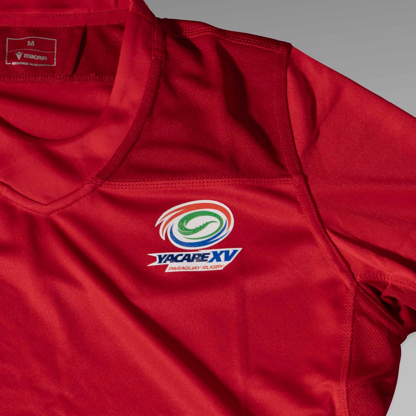 Remera de entrenamiento roja Yacare XV