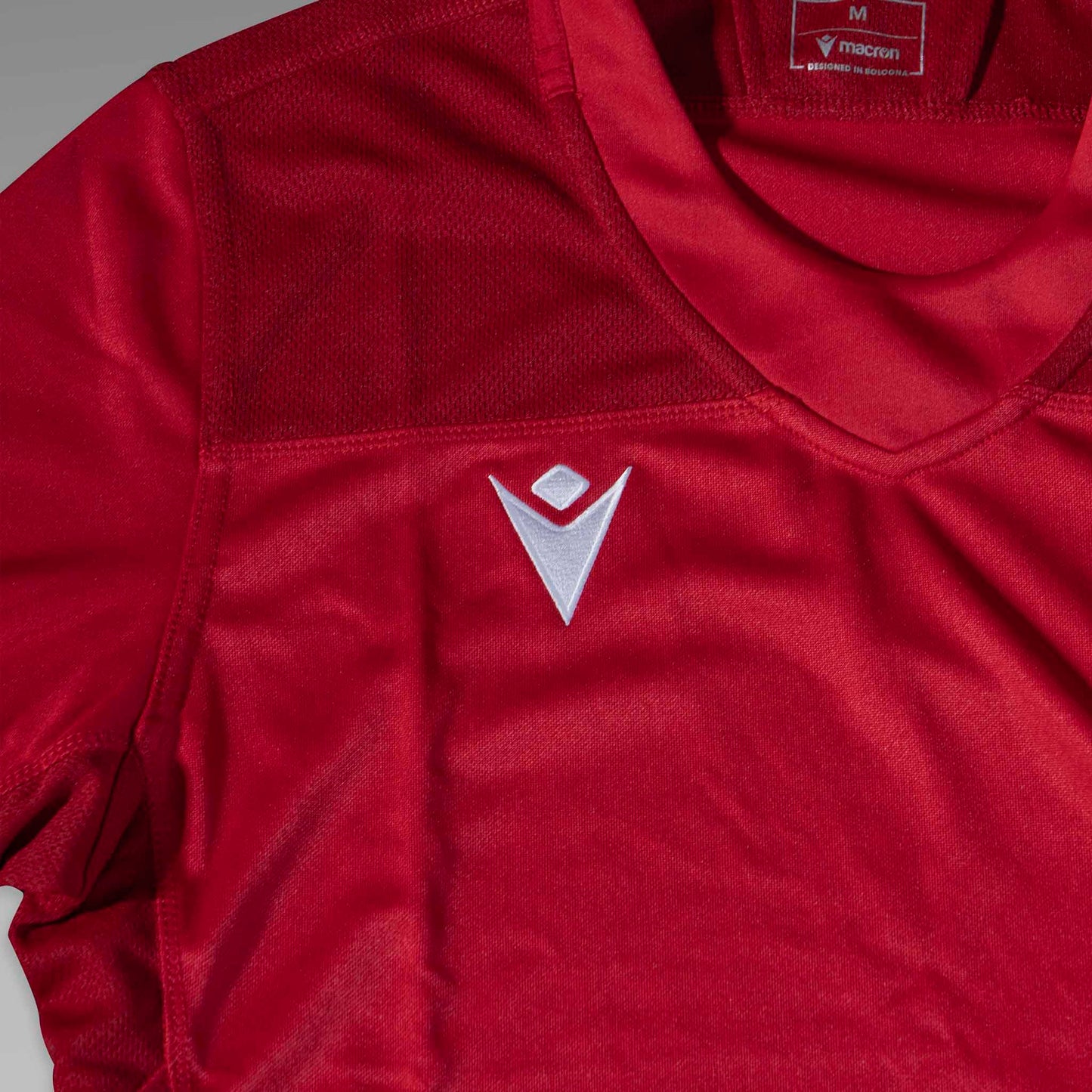 Remera de entrenamiento roja Yacare XV